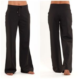Rare Lululemon Still Pant Size 8 Color Black